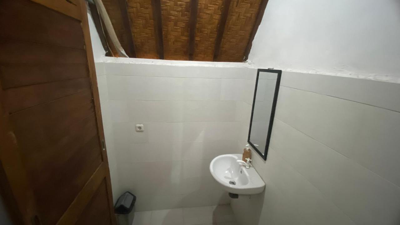 Gelih Cottage Batununggul Esterno foto