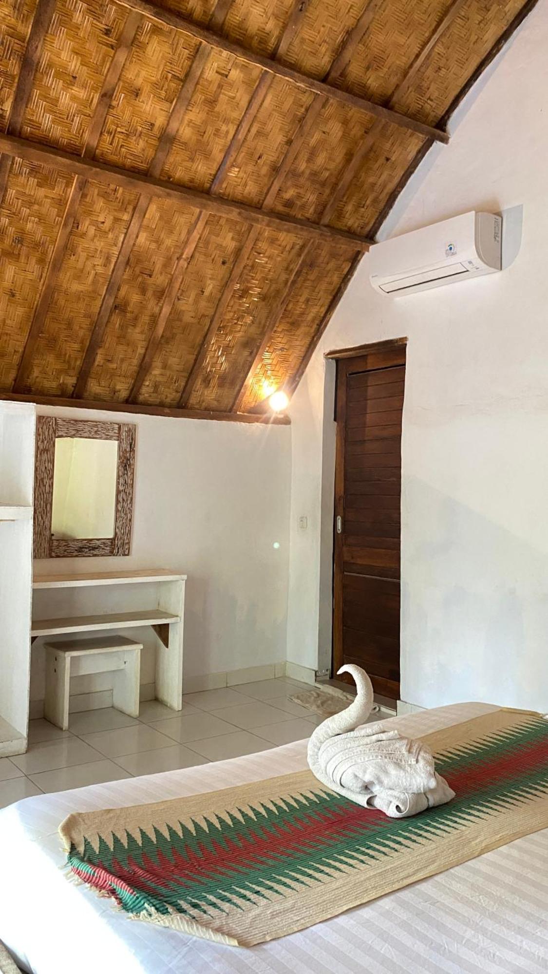 Gelih Cottage Batununggul Esterno foto